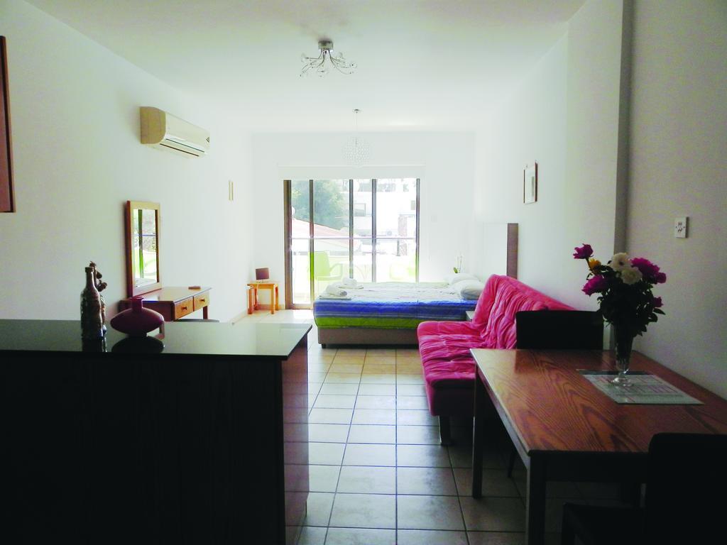 Andries Apartments Πάφος Εξωτερικό φωτογραφία