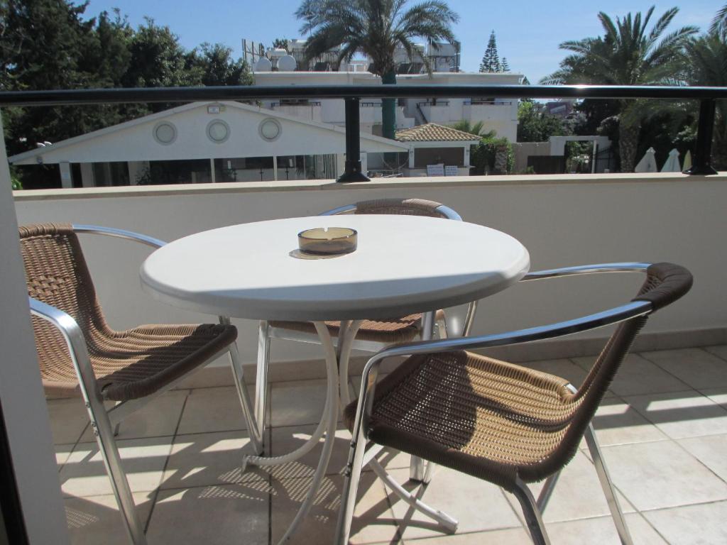 Andries Apartments Πάφος Εξωτερικό φωτογραφία
