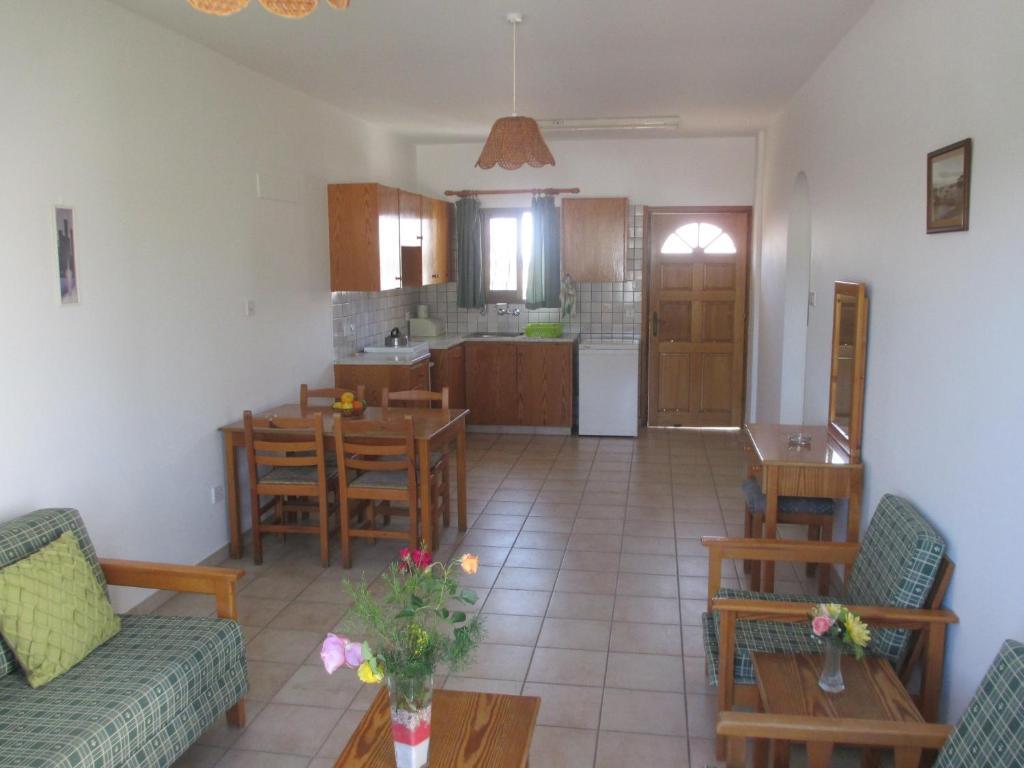 Andries Apartments Πάφος Εξωτερικό φωτογραφία
