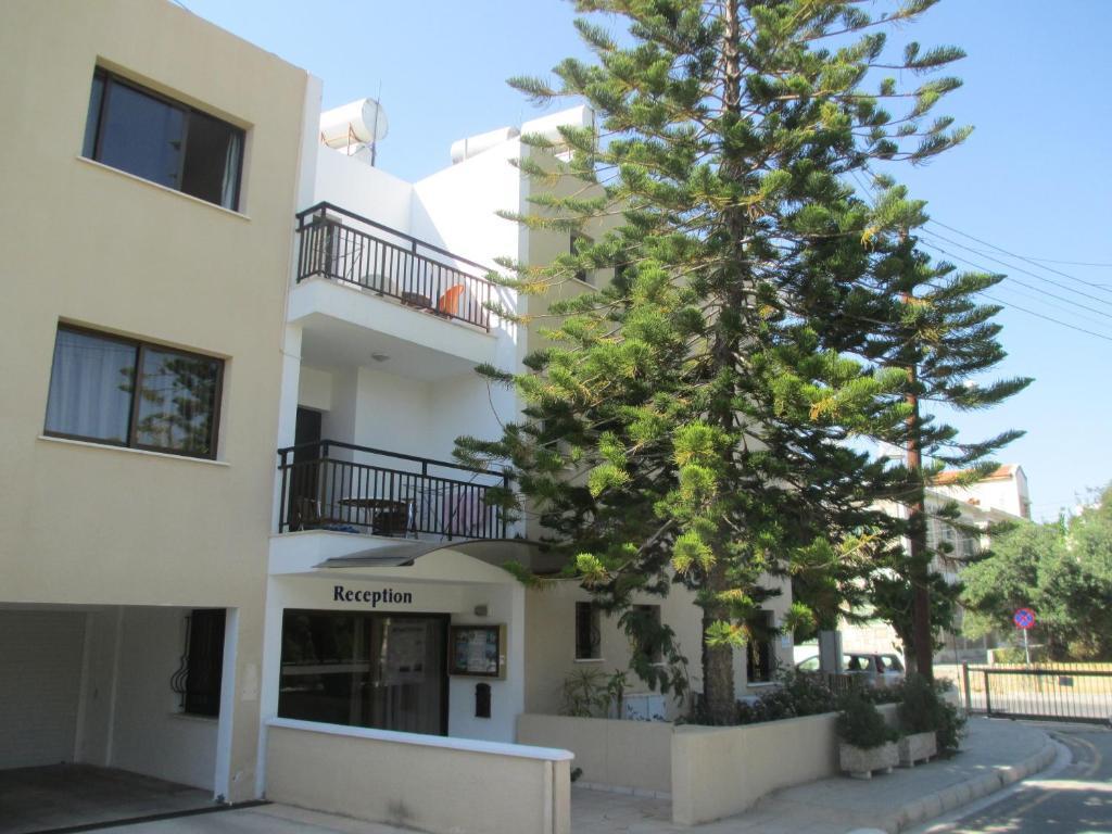 Andries Apartments Πάφος Εξωτερικό φωτογραφία